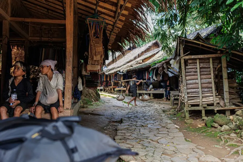 Pasar Pagi Sinabang: Belanja Sambil Belajar tentang Kearifan Lokal